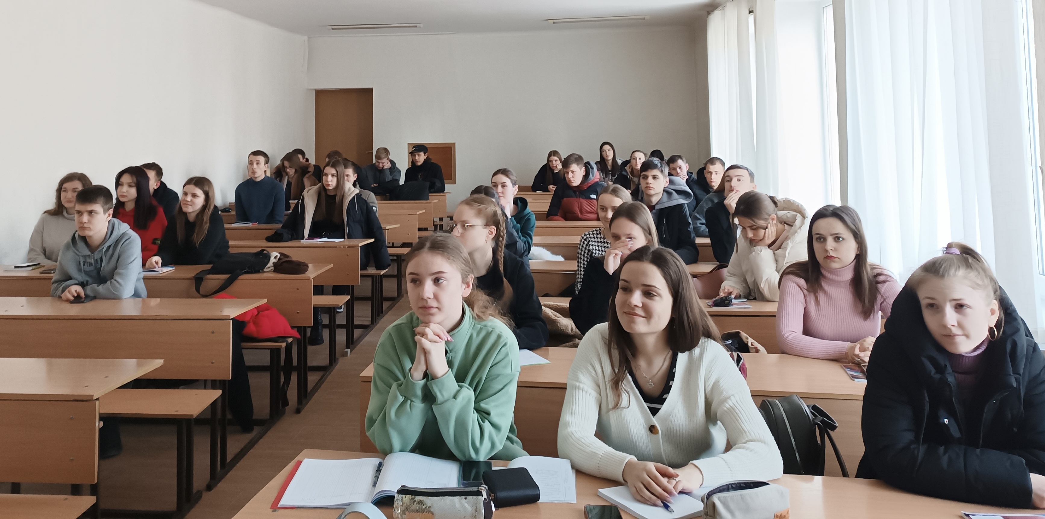 Зацікавлені студенти під час лекції